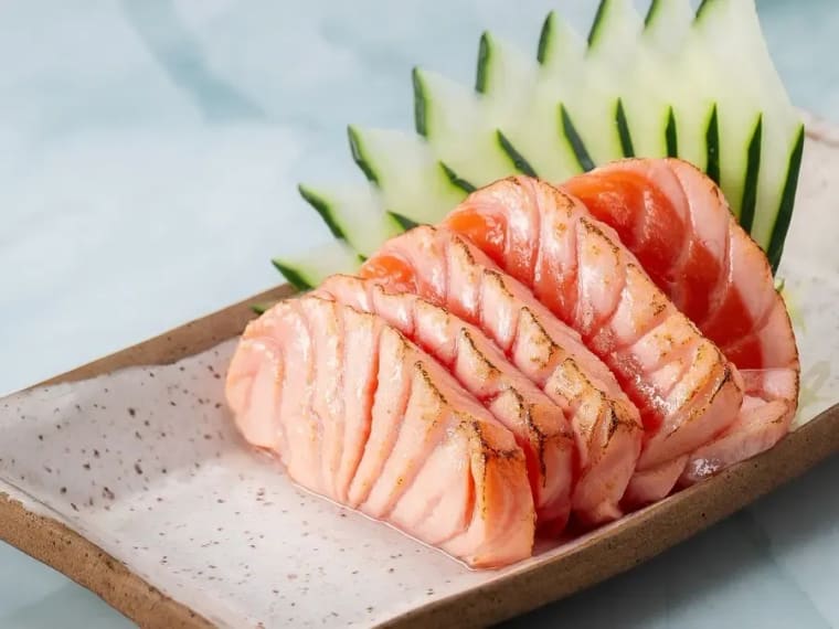 Sashimi Salmão Maçaricado