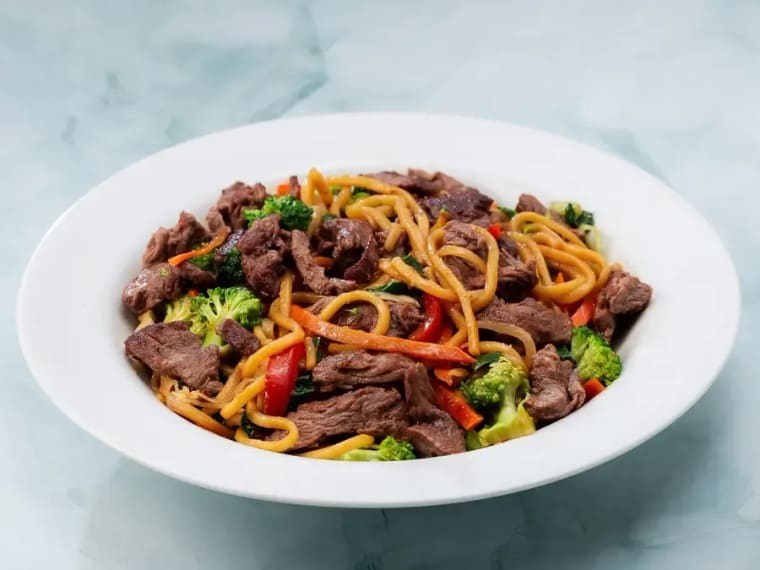Yakisoba de Carne